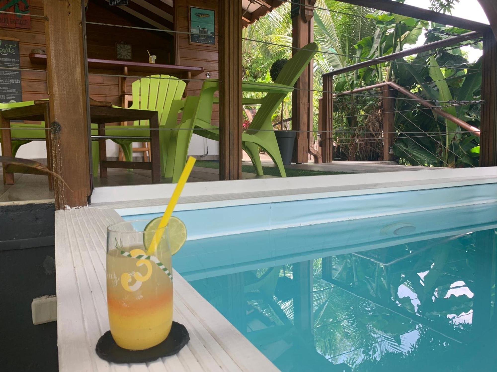 Les Ilets Caraibes Vue Mer Bouillante Exterior photo